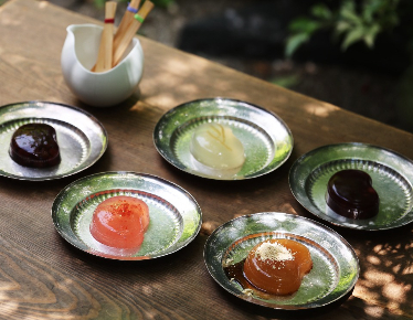 一涼献上　茜庵の水菓子