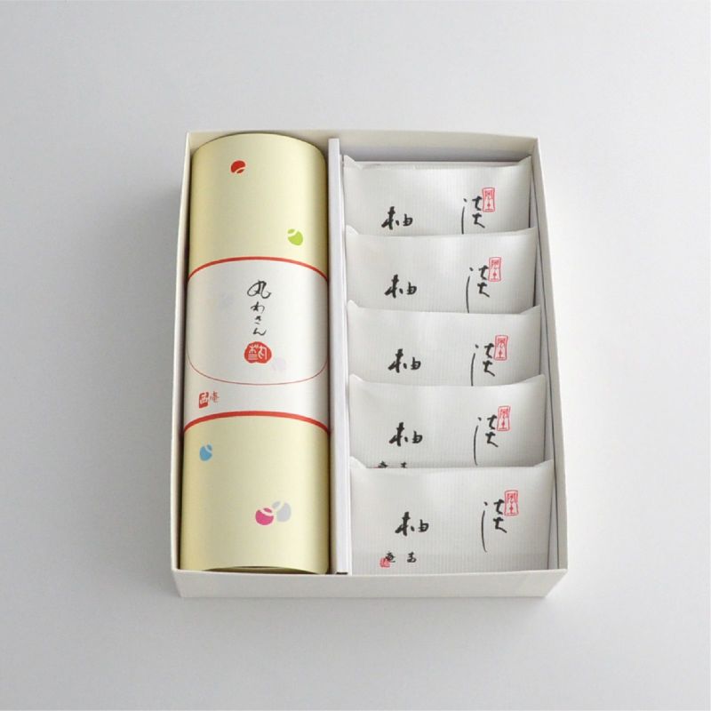 その他　詳細不明　雲井茶屋　在銘　茶入　箱合　古物。 その他 詳細不明 雲井茶屋 在銘 茶入 箱合 古物。 - メルカリ